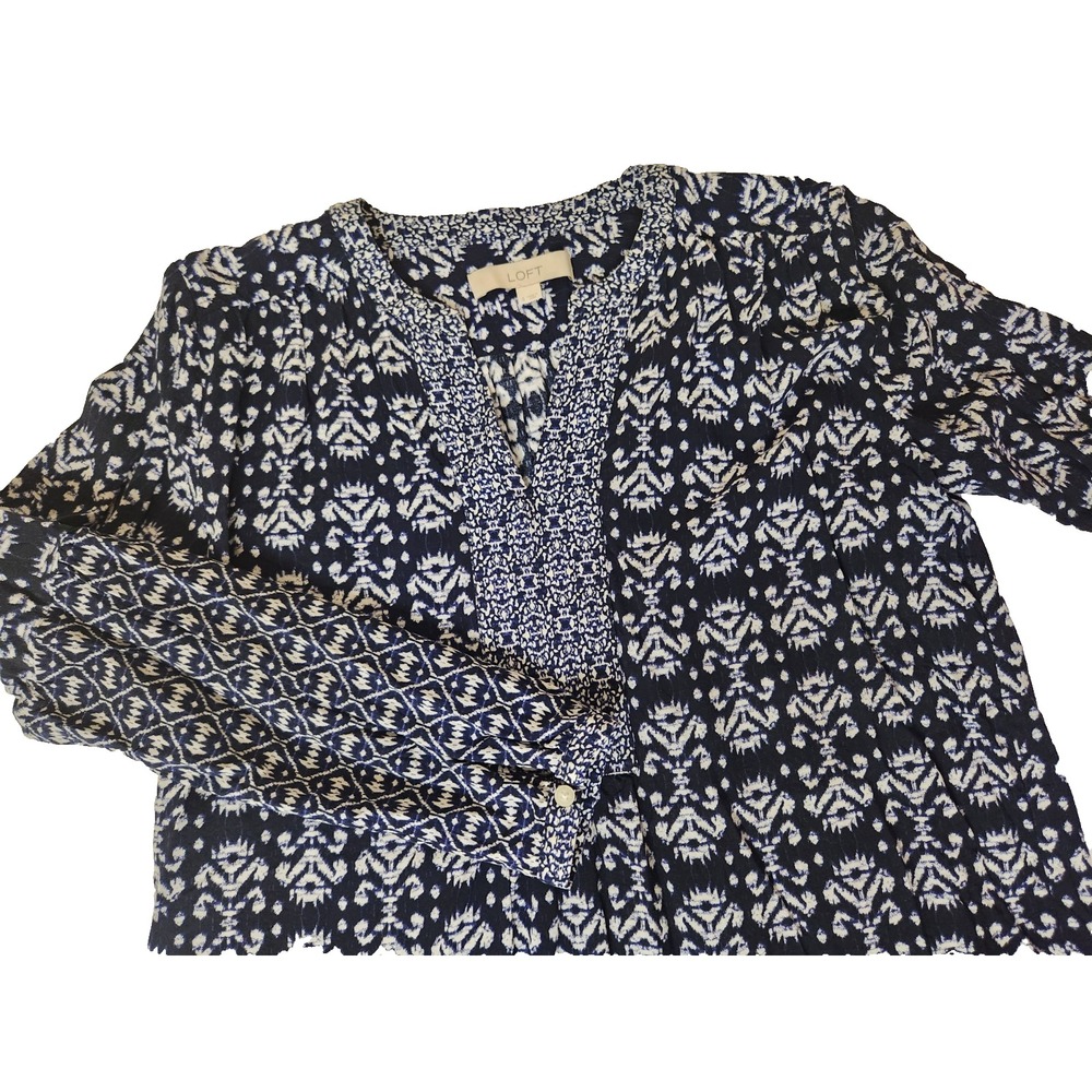 LOFT Geometric Long Sleeve Blouse Womens Size Small Blue
